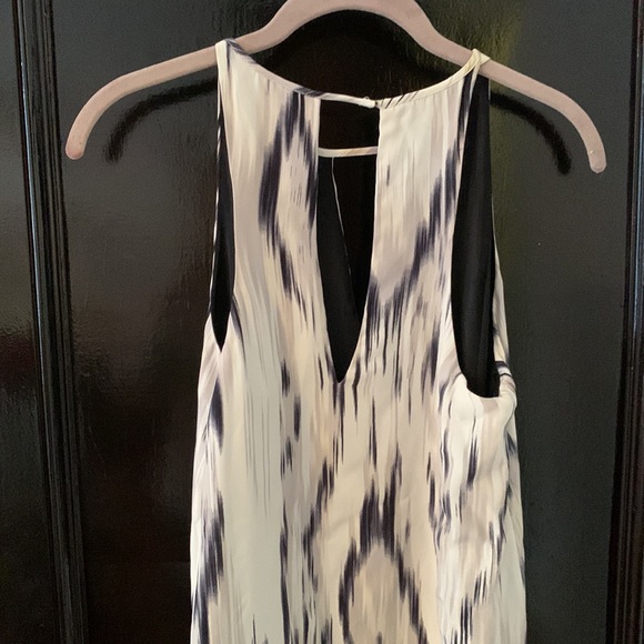 Parker Size Small white and black patterned shift dress - Picture 3 of 6